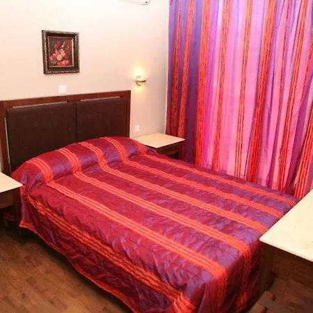 Eleonora Aparthotel